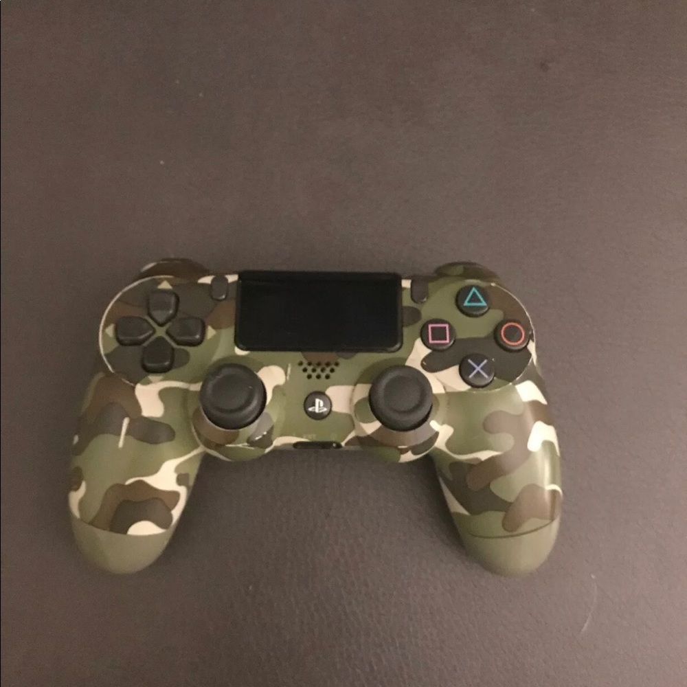 DualShock 4 Wireless Controller for PlayStation 4